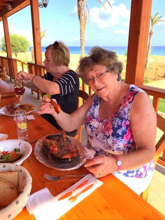Paradise Karpaz Hotel & Restaurant Rizokarpaso エクステリア 写真
